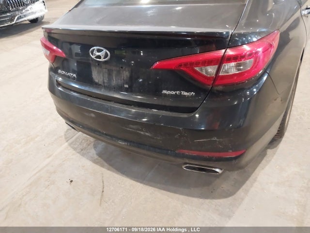 Hyundai Sonata 2016 5NPE34AF8GH266192 Image 21