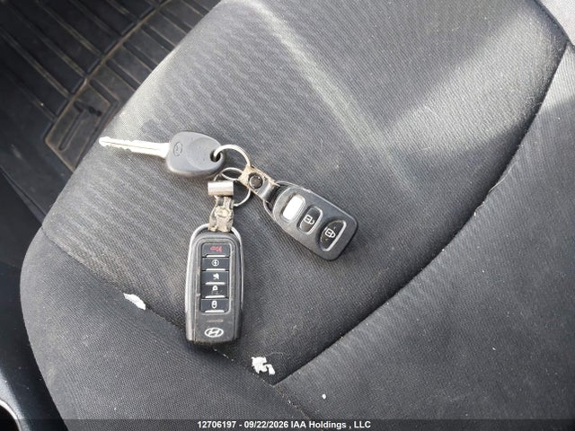 12706197 :رقم المزاد ، KMHDH4AH0FU264418 vin ، 2015 Hyundai Elantra Gls مزاد بيع
