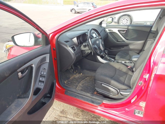 12706197 :رقم المزاد ، KMHDH4AH0FU264418 vin ، 2015 Hyundai Elantra Gls مزاد بيع