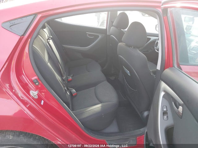 12706197 :رقم المزاد ، KMHDH4AH0FU264418 vin ، 2015 Hyundai Elantra Gls مزاد بيع