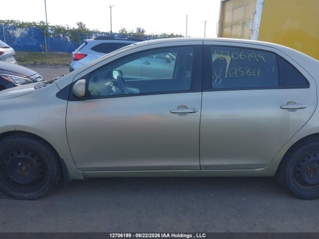 12706199 :رقم المزاد ، JTDBT923X71175811 vin ، 2007 Toyota Yaris مزاد بيع