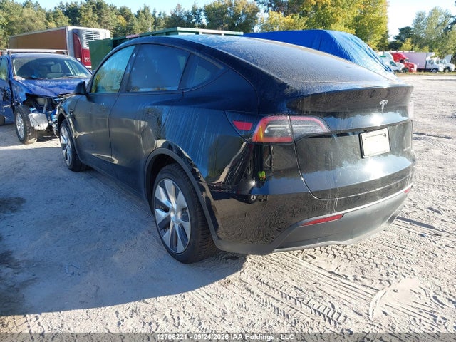 Tesla Model Y 2023 LRWYGDEE6PC137105 Image 3