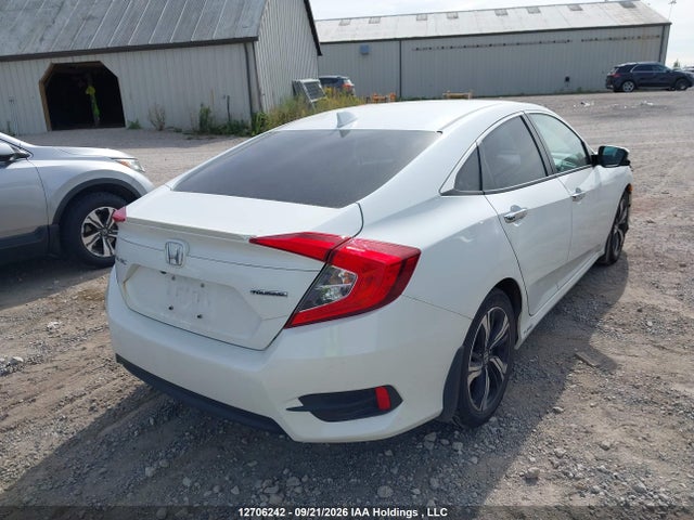 Honda Civic Touring 2017 2HGFC1F97HH109576 Image 4