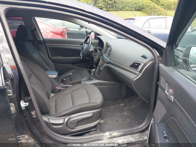 Продажа на аукционе авто 2017 Hyundai Elantra Gl, vin: KMHD84LF5HU375416, номер лота: 12706360