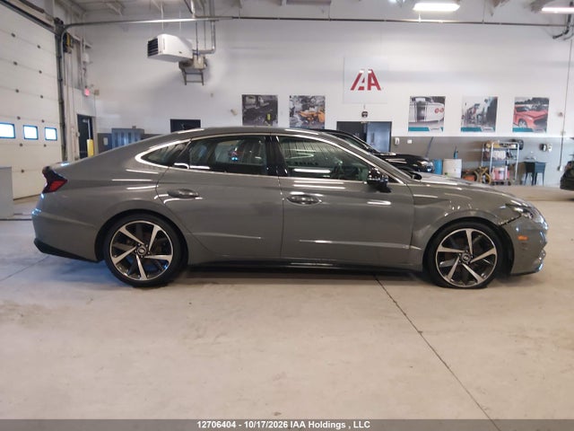 Продажа на аукционе авто 2023 Hyundai Sonata Sport 1.6t 4dr, vin: KMHL44J22PA315424, номер лота: 12706404