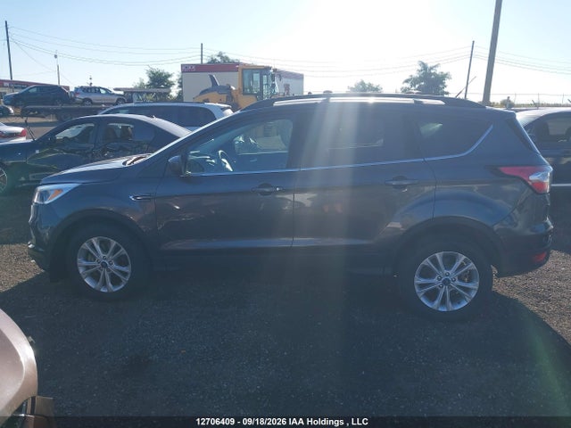 2018 Ford Escape Se მანქანა იყიდება აუქციონზე, vin: 1FMCU9GD0JUC97808, აუქციონის ნომერი: 12706409