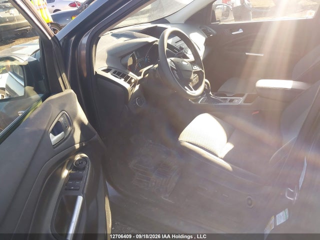 2018 Ford Escape Se მანქანა იყიდება აუქციონზე, vin: 1FMCU9GD0JUC97808, აუქციონის ნომერი: 12706409