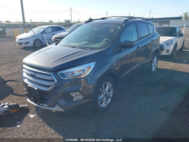 2018 Ford Escape Se მანქანა იყიდება აუქციონზე, vin: 1FMCU9GD0JUC97808, აუქციონის ნომერი: 12706409