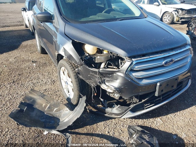 2018 Ford Escape Se მანქანა იყიდება აუქციონზე, vin: 1FMCU9GD0JUC97808, აუქციონის ნომერი: 12706409