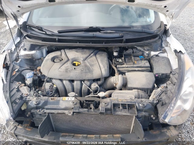 Продаж на аукціоні авто 2017 Hyundai Elantra Gt, vin: KMHD35LH3HU383701, номер лоту: 12706439