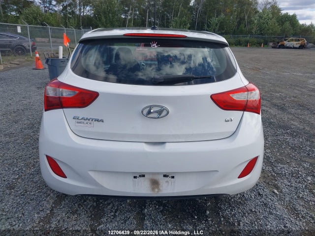 Продаж на аукціоні авто 2017 Hyundai Elantra Gt, vin: KMHD35LH3HU383701, номер лоту: 12706439