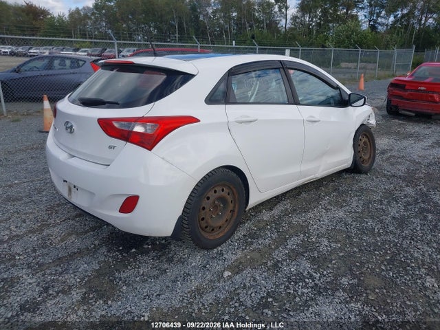 Продаж на аукціоні авто 2017 Hyundai Elantra Gt, vin: KMHD35LH3HU383701, номер лоту: 12706439