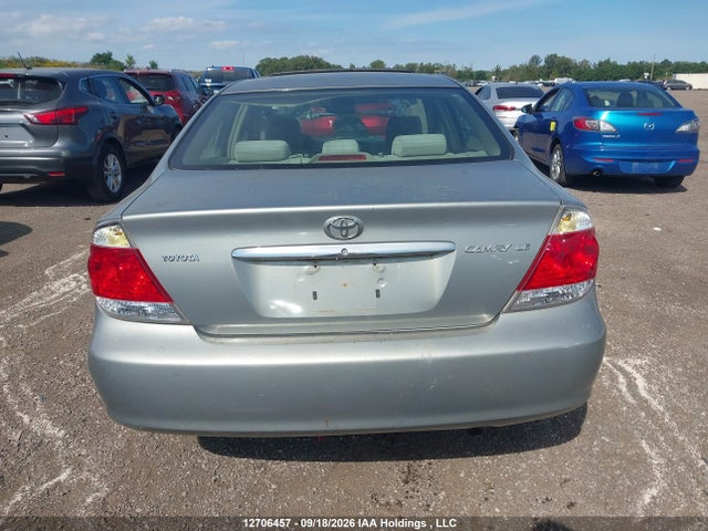 12706457 :رقم المزاد ، 4T1BE32K75U603324 vin ، 2005 Toyota Camry Le/se مزاد بيع