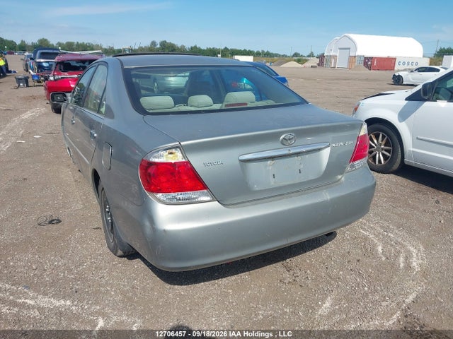 12706457 :رقم المزاد ، 4T1BE32K75U603324 vin ، 2005 Toyota Camry Le/se مزاد بيع