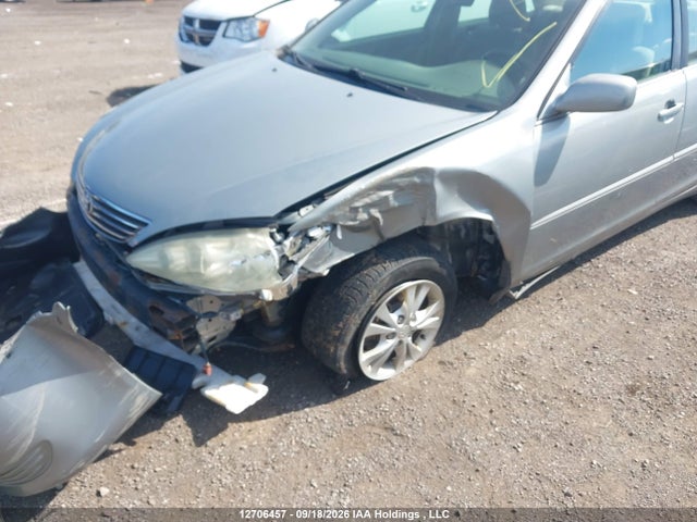 12706457 :رقم المزاد ، 4T1BE32K75U603324 vin ، 2005 Toyota Camry Le/se مزاد بيع
