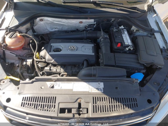 WVGJV7AX5FW553349 Volkswagen Tiguan S/se/sel/r-line
