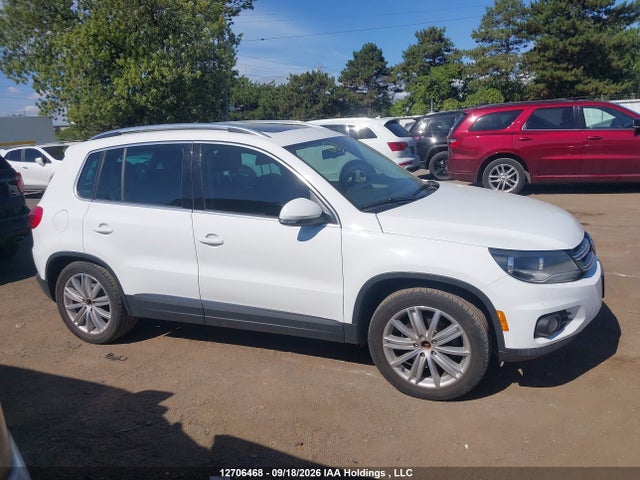 WVGJV7AX5FW553349 Volkswagen Tiguan S/se/sel/r-line