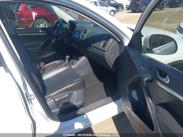 WVGJV7AX5FW553349 Volkswagen Tiguan S/se/sel/r-line