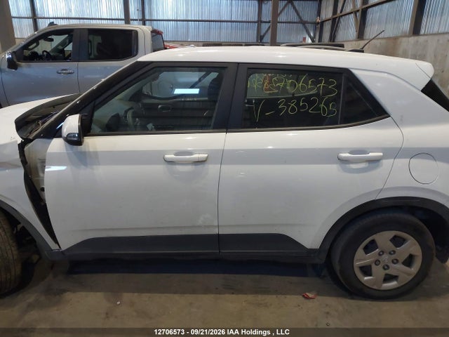 Hyundai Venue Essential 2025 KMHRB8A37SU385265 Image 13