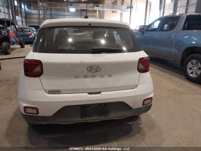 Hyundai Venue Essential 2025 KMHRB8A37SU385265 Image 15