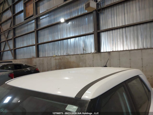 Hyundai Venue Essential 2025 KMHRB8A37SU385265 Image 19