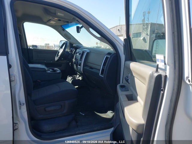 12694852 :رقم المزاد ، 3D7TT2CT9BG597238 vin ، 2011 Ram Ram 2500 Slt مزاد بيع