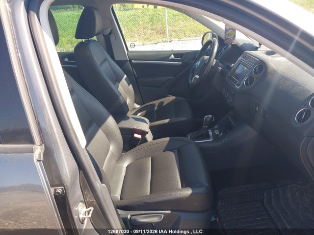 Продажа на аукционе авто 2016 Volkswagen Tiguan Comfortline/highline/special Edition, vin: WVGJV7AX8GW530200, номер лота: 12687030