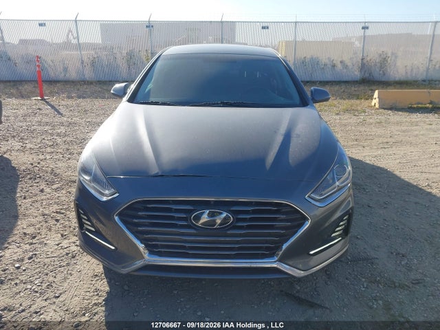 12706667 :رقم المزاد ، 5NPE24AF8JH670958 vin ، 2018 Hyundai Sonata Se مزاد بيع