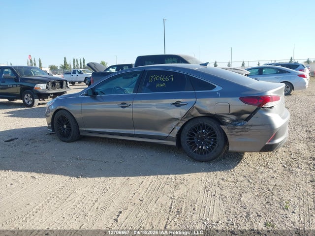 12706667 :رقم المزاد ، 5NPE24AF8JH670958 vin ، 2018 Hyundai Sonata Se مزاد بيع