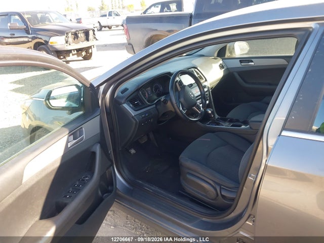 12706667 :رقم المزاد ، 5NPE24AF8JH670958 vin ، 2018 Hyundai Sonata Se مزاد بيع