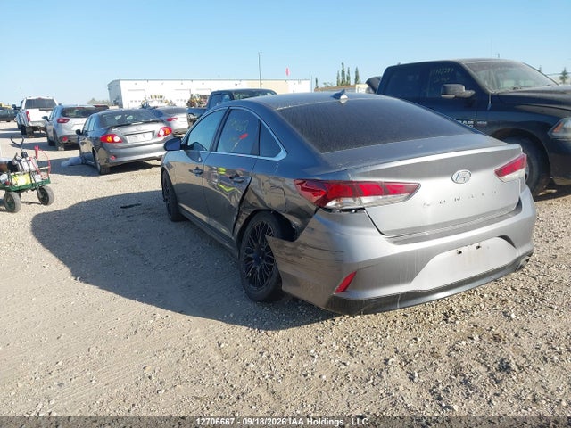 12706667 :رقم المزاد ، 5NPE24AF8JH670958 vin ، 2018 Hyundai Sonata Se مزاد بيع