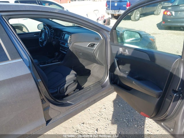12706667 :رقم المزاد ، 5NPE24AF8JH670958 vin ، 2018 Hyundai Sonata Se مزاد بيع