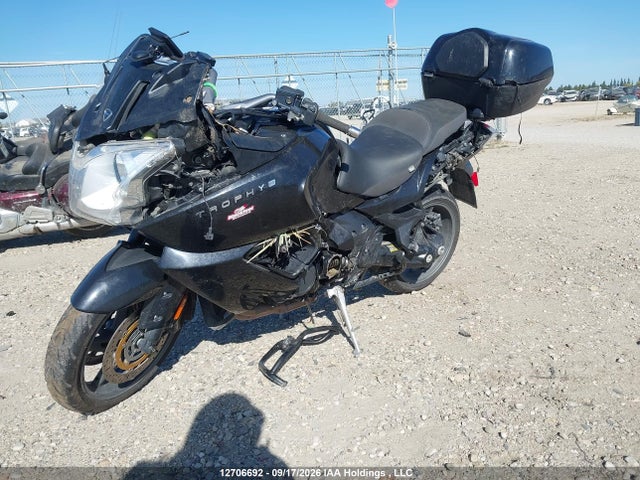 Triumph Motorcycle Trophy Se 2016 SMTH02XKXGJ739064 Image 2