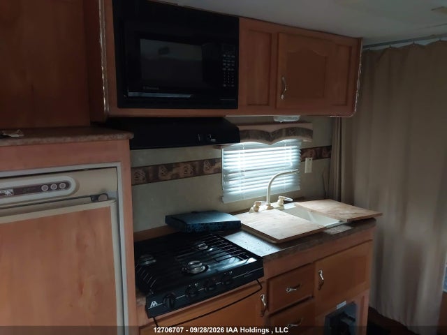 Продажа на аукционе авто 2010 Gulf Stream Innisbrock, vin: 1NL1GTJ27A1100488, номер лота: 12706707