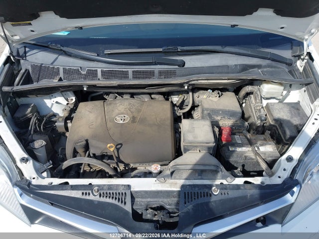Toyota SIENNA LE 2019 5TDKZ3DC9KS011955 Image 10