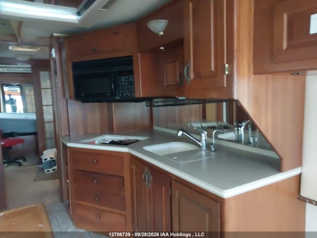 12706739 :رقم المزاد ، 4VZBN1099VC024476 vin ، 1997 Spartan Motors Motorhome 4vz مزاد بيع
