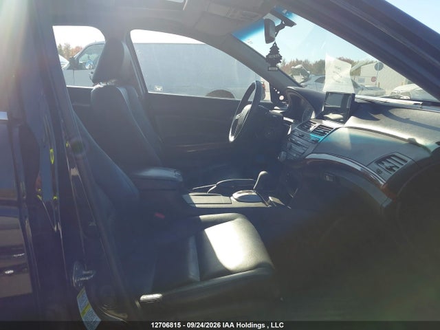 12706815 :رقم المزاد ، 1HGCP3F84CA800856 vin ، 2012 Honda Accord مزاد بيع