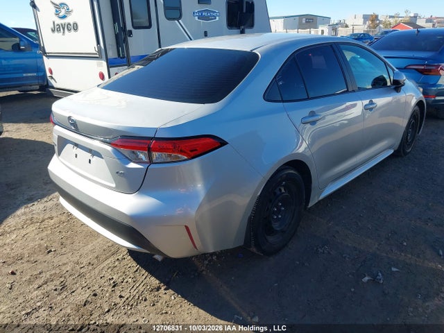 Toyota Corolla Le/xle 2022 5YFBPMBE8NP322628 Image 4