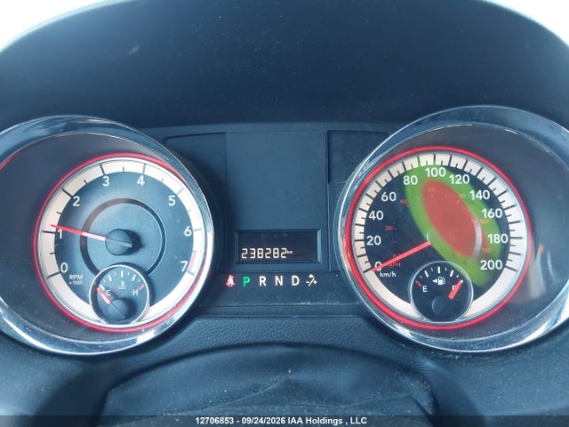 12706853 :رقم المزاد ، 2C4RDGBG2FR684675 vin ، 2015 Dodge Grand Caravan مزاد بيع