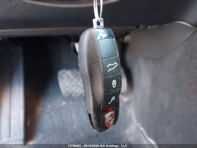 12706882 :رقم المزاد ، WP1AA2A58JLB08145 vin ، 2018 Porsche Macan مزاد بيع