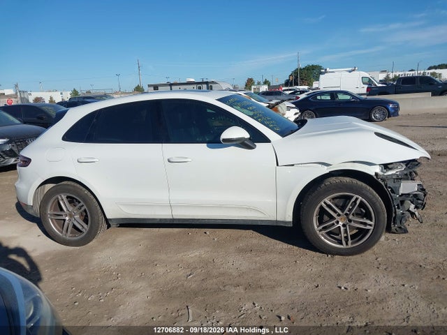 12706882 :رقم المزاد ، WP1AA2A58JLB08145 vin ، 2018 Porsche Macan مزاد بيع