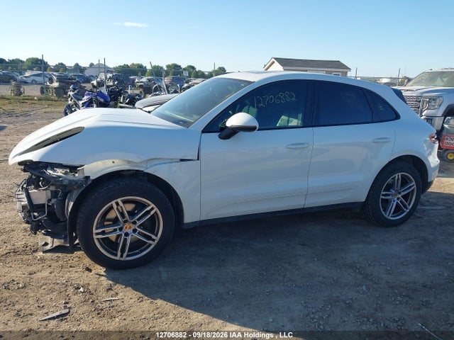 12706882 :رقم المزاد ، WP1AA2A58JLB08145 vin ، 2018 Porsche Macan مزاد بيع