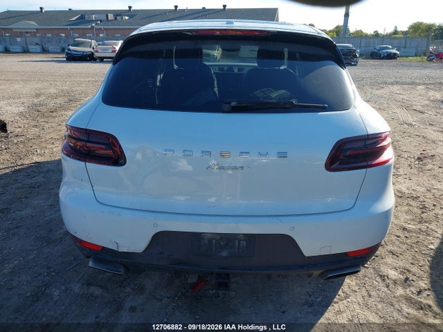 12706882 :رقم المزاد ، WP1AA2A58JLB08145 vin ، 2018 Porsche Macan مزاد بيع