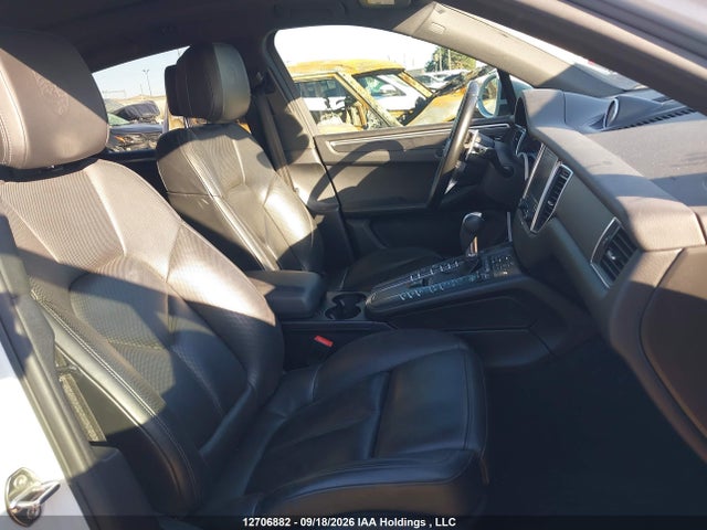 12706882 :رقم المزاد ، WP1AA2A58JLB08145 vin ، 2018 Porsche Macan مزاد بيع