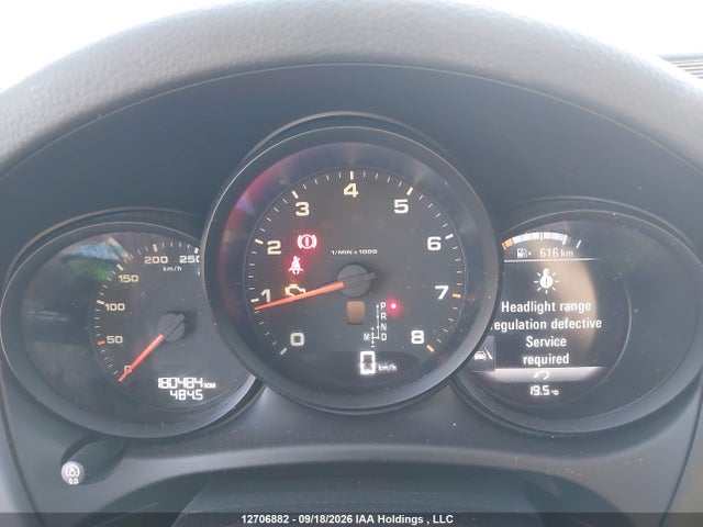 12706882 :رقم المزاد ، WP1AA2A58JLB08145 vin ، 2018 Porsche Macan مزاد بيع