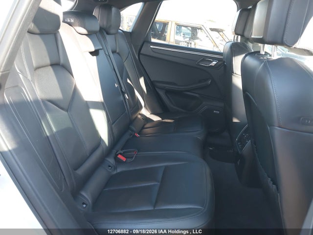 12706882 :رقم المزاد ، WP1AA2A58JLB08145 vin ، 2018 Porsche Macan مزاد بيع