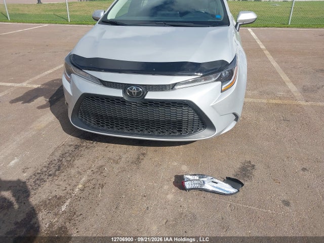 12706900 :رقم المزاد ، 5YFBPMBE9MP265662 vin ، 2021 Toyota Corolla Le مزاد بيع
