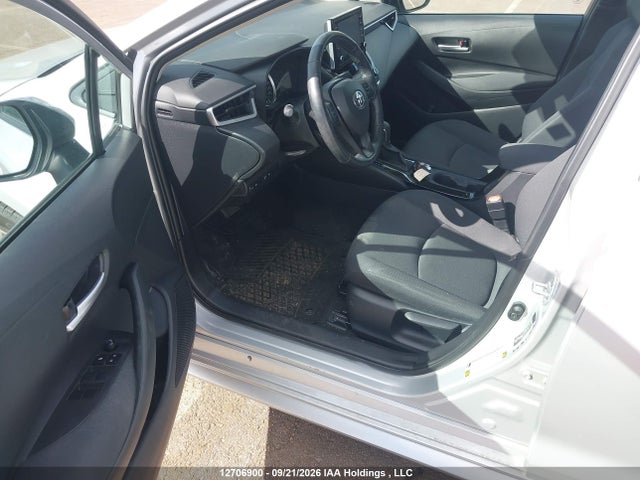 12706900 :رقم المزاد ، 5YFBPMBE9MP265662 vin ، 2021 Toyota Corolla Le مزاد بيع