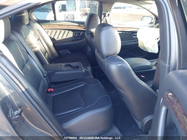 Ford Taurus Limited 2017 1FAHP2J81HG119523 Image 8