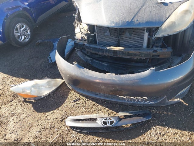 12706913 :رقم المزاد ، 5TDKK4CC5AS303399 vin ، 2010 Toyota Sienna Le V6 مزاد بيع